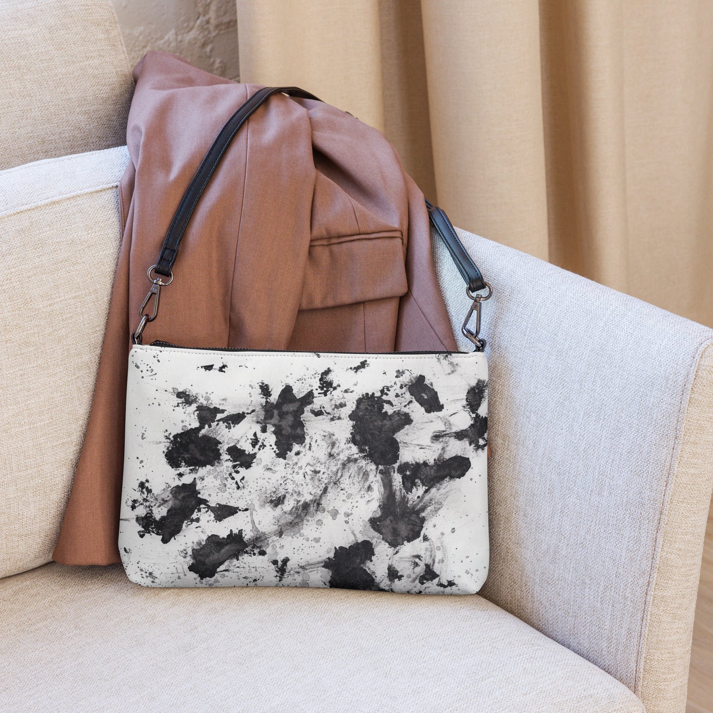 Black, White & Gray Art Print Crossbody bag