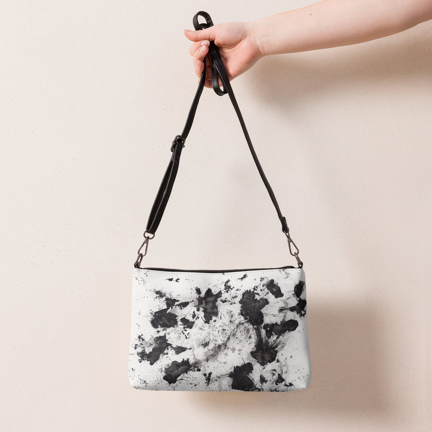 Black, White & Gray Art Print Crossbody bag